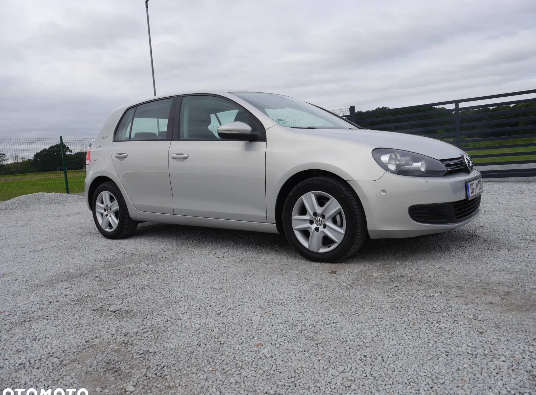 Volkswagen Golf cena 22800 przebieg: 229874, rok produkcji 2009 z Grabów nad Prosną małe 277